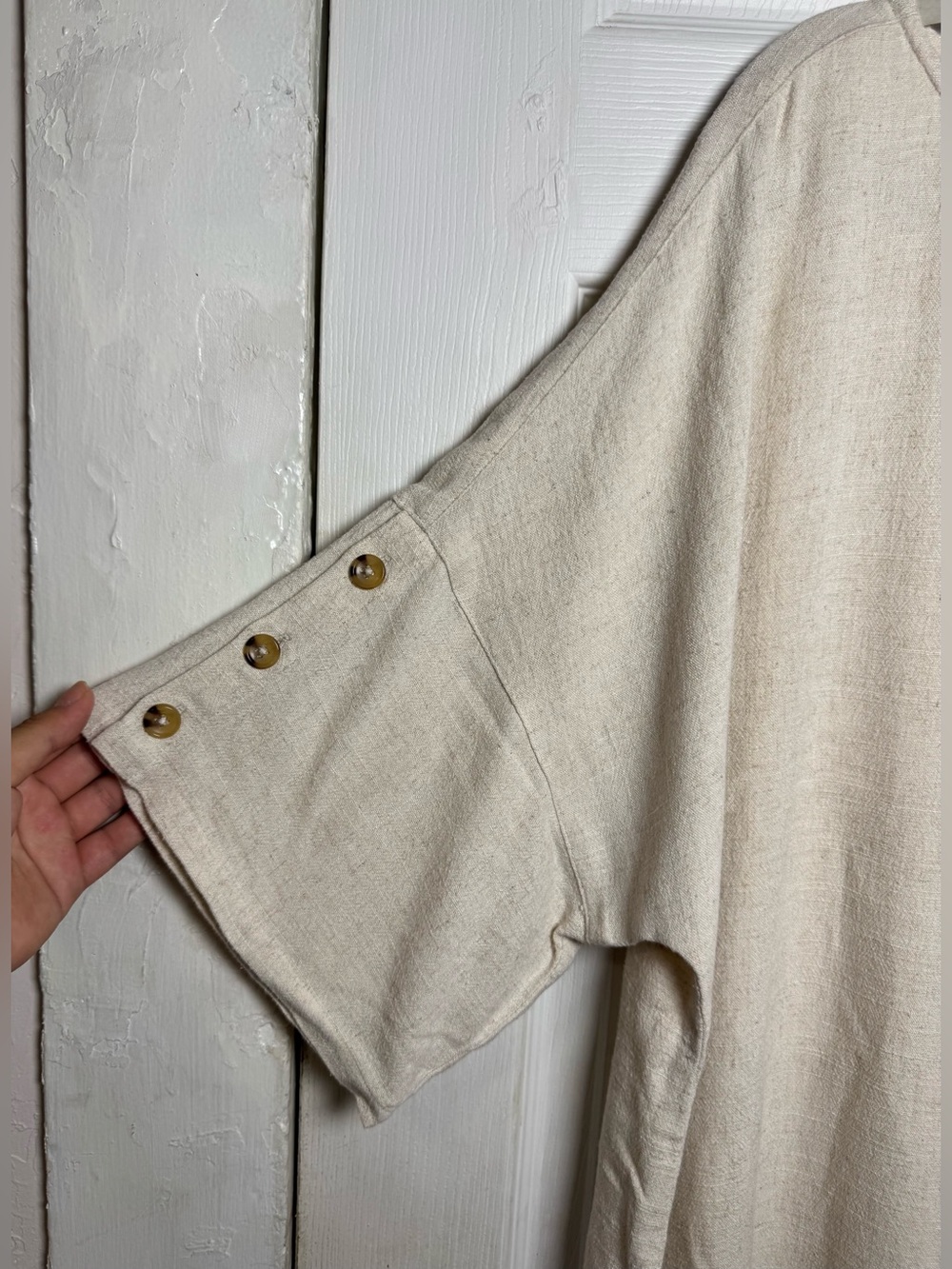 Chico's‎ Linen Blend Cream Tunic Top Women’s (3) US XL Sleeve Button Detailing - Picture 4 of 11